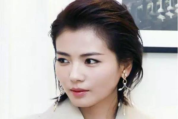 大背头适合什么脸型 什么脸型梳大背头好看 大背头适合什么脸型 什么脸型梳大背头好看