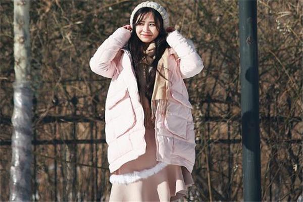 下雪穿什么衣服拍照好看 这些外套少不了 下雪穿什么衣服拍照好看 这些外套少不了