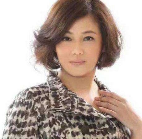 曾做护士,24岁时演戏,一生未婚却在拍戏片场去世,年仅50岁
