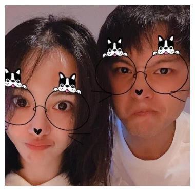 郑爽晒男友照片秀恩爱,导致大量粉丝脱粉?郑爽霸气回怼