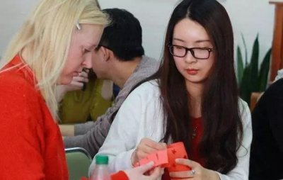 ​中国的俄罗斯族人想不想回到俄罗斯生活？他们的回答让人感动！