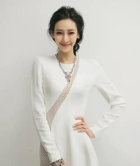 她曾跟李荣浩相恋多年,分手后患重度抑郁,如今都无法释怀!