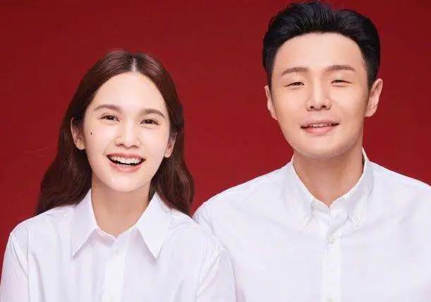 她曾跟李荣浩相恋多年,分手后患重度抑郁,如今都无法释怀!