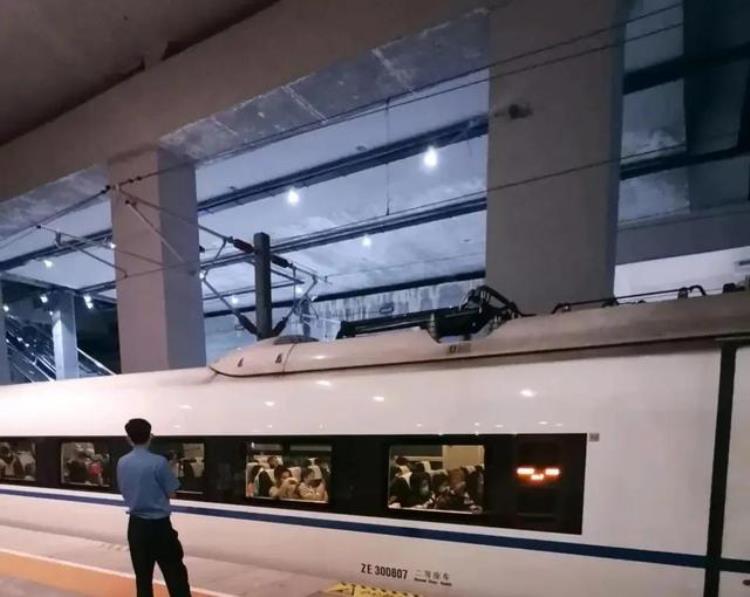 北京地铁 大站快车「北京地铁大站快车为什么做不到上海广州那种方式」