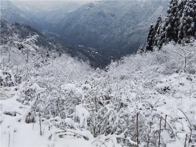 ​成都下雪了，深藏记忆的银厂沟