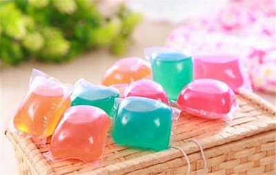 洗衣凝珠是直接丢进洗衣机吗(洗衣凝珠的正确使用方法)