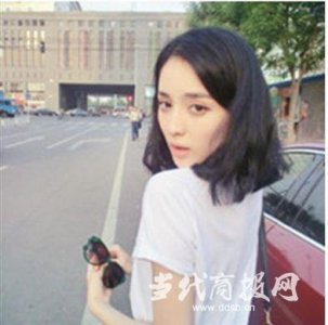 古力娜扎被曝年龄造假 “80后还是90后”旧照或早有暗示?