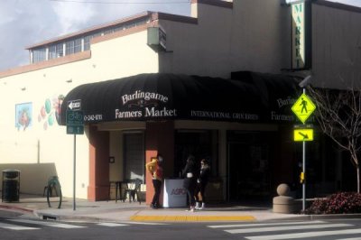 ​百老汇在美国哪个城市(美国伯灵格姆：小城“百老汇”)