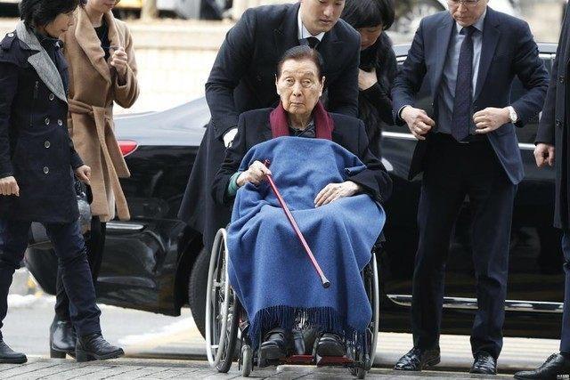 乐天创始人获刑4年,狂妄的乐天终于为自己的行为付出代价