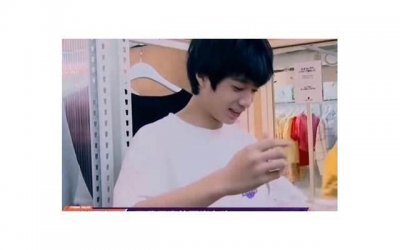 ​自然向女生要照片的套路，让女生乖乖给你照片