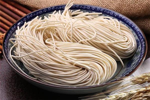 手工面怎么做更有劲道 手工面用什么面粉最好