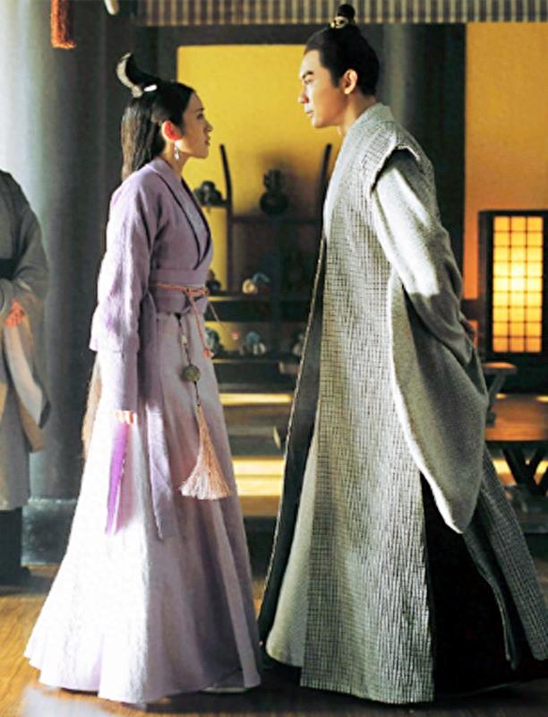 刘涛、吴秀波《军事联盟》剧照,李晨首演一国之君