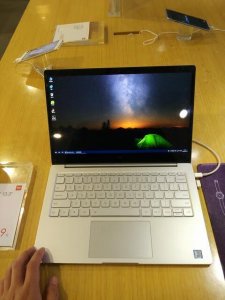 ​小米笔记本电脑怎样连接电脑（小米10怎么和电脑连接)