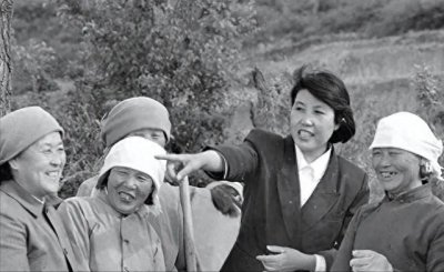 ​“铁姑娘”郭凤莲：再见陈永贵，一个不可思议的继承人故事