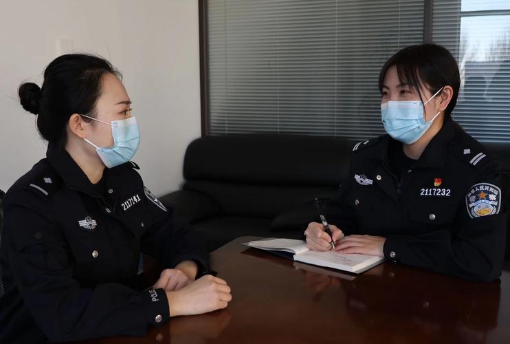 辽宁省女子监狱工作人员（辽宁省第二女子监狱举行揭牌仪式）